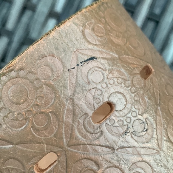 Gap Wide Light Brown Tooled Leather Belt w/ Brass Buckle main image 11